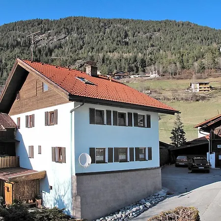 Haus Bergfriede 565w