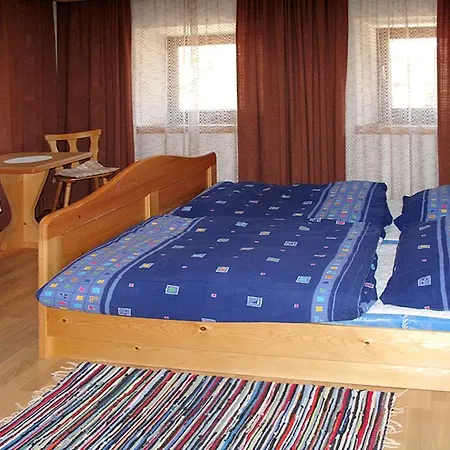 Haus Bergfriede 565w *